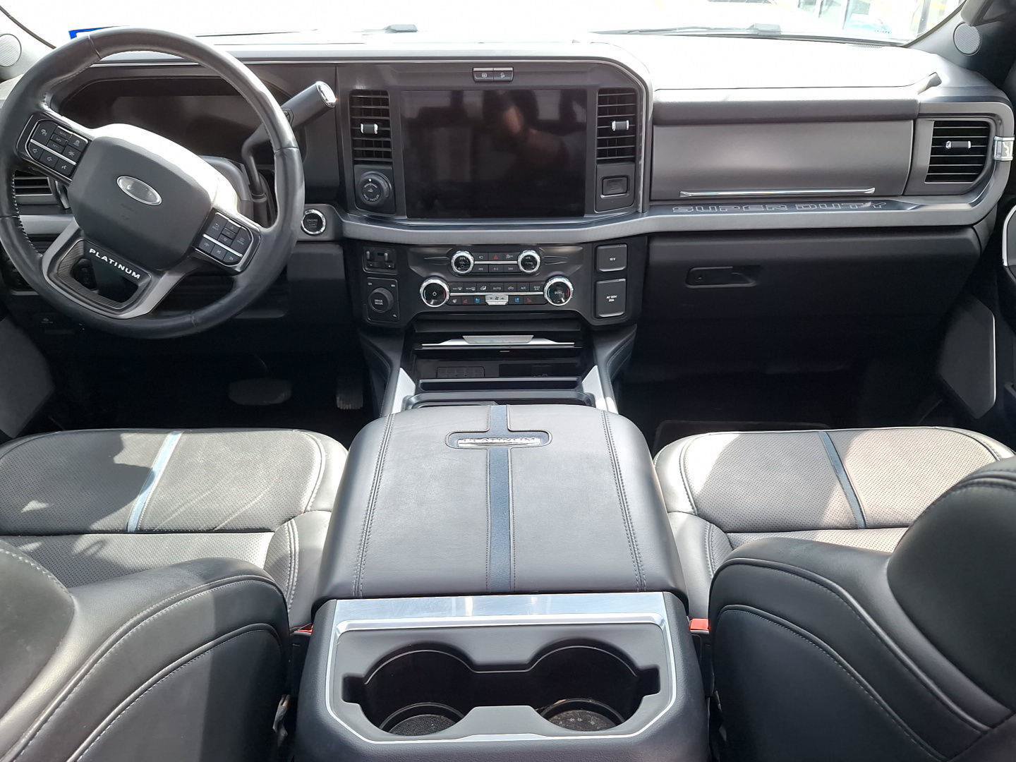 Certified 2025 Ford F450 Platinum w/ FX4 Off-Road Package AWD/4WD image 34