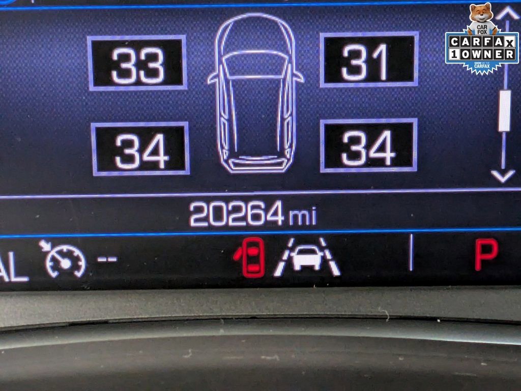 Used 2023 GMC Terrain SLE w/ Driver Convenience Package image 16