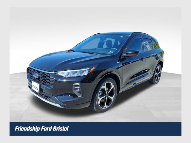 Certified 2023 Ford Escape ST-Line Select AWD/4WD image 1