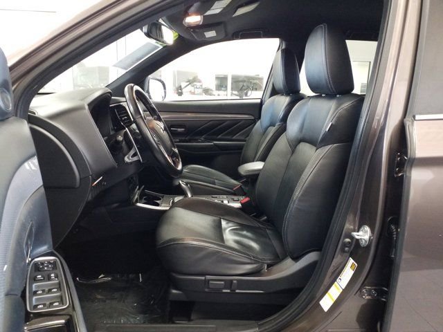 Used 2019 Mitsubishi Outlander SEL image 11