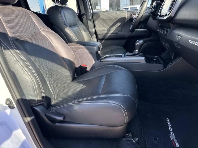 Used 2020 Toyota Tacoma TRD Sport w/ Technology Package image 8
