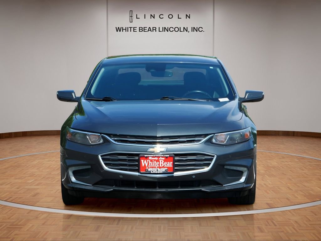 Used 2016 Chevrolet Malibu LT FWD image 2