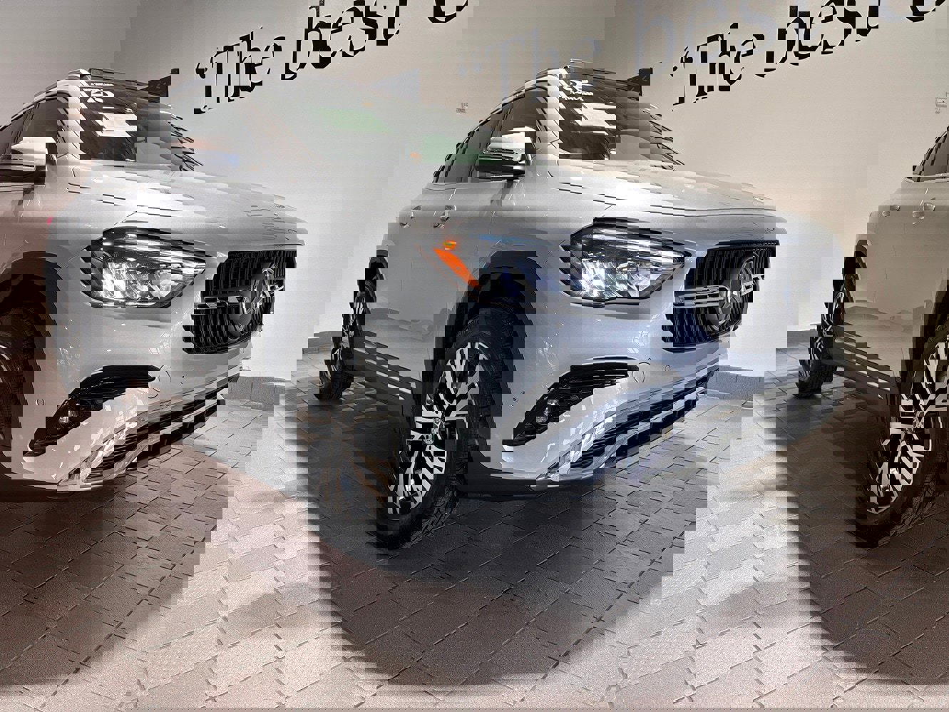 Used 2025 Mercedes-Benz GLA 250 4MATIC image 1