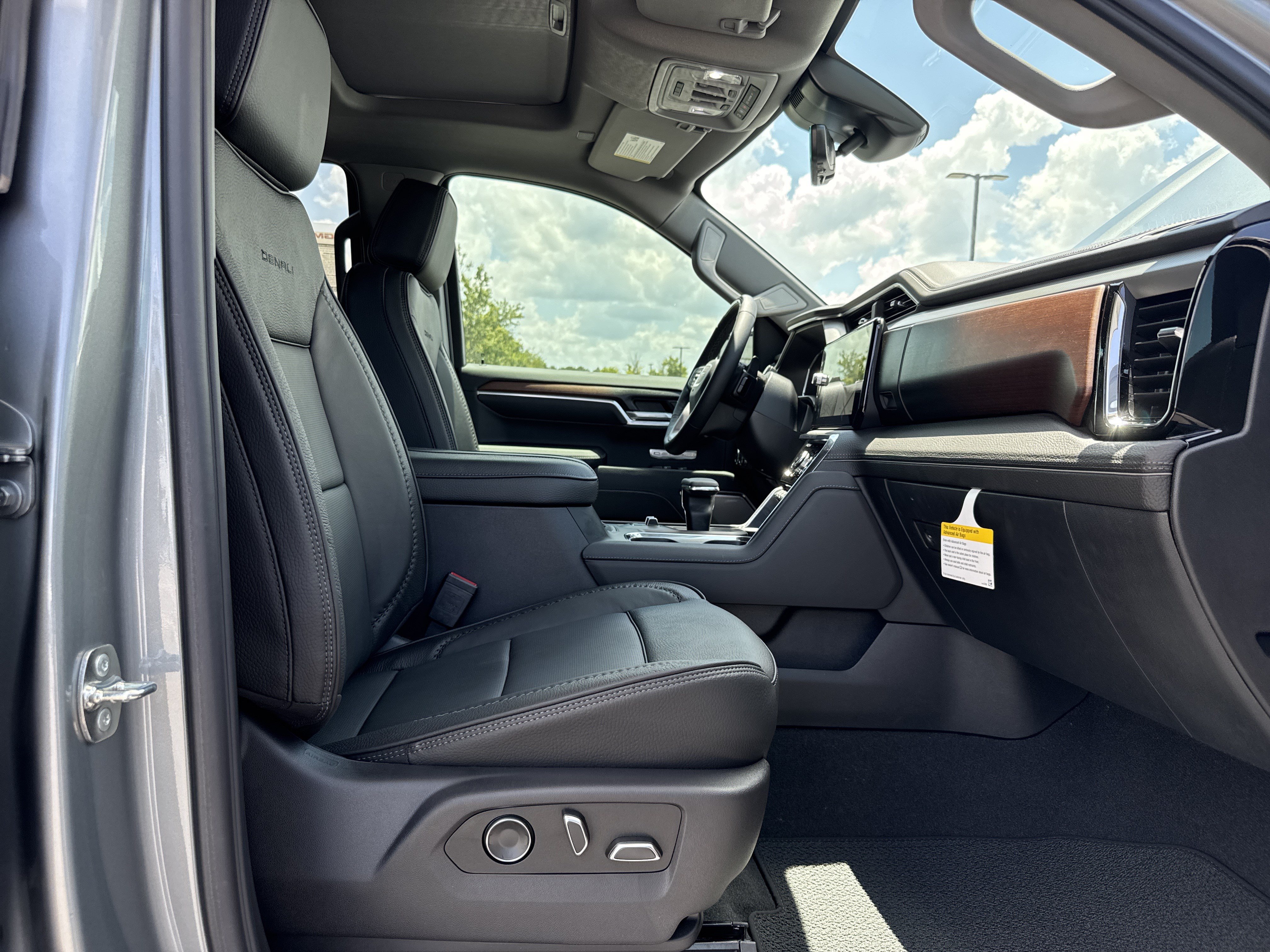 New 2026 GMC Sierra 1500 Denali AWD/4WD image 37