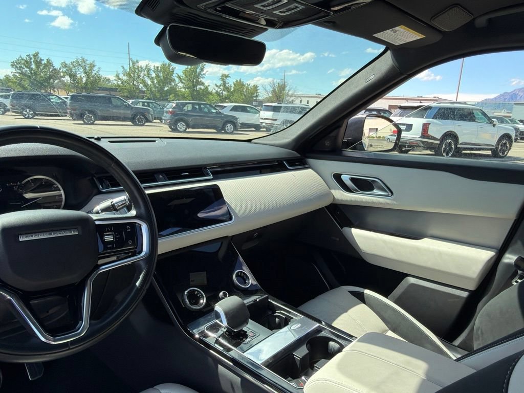 Used 2022 Land Rover Range Rover Velar R-Dynamic S AWD/4WD image 23