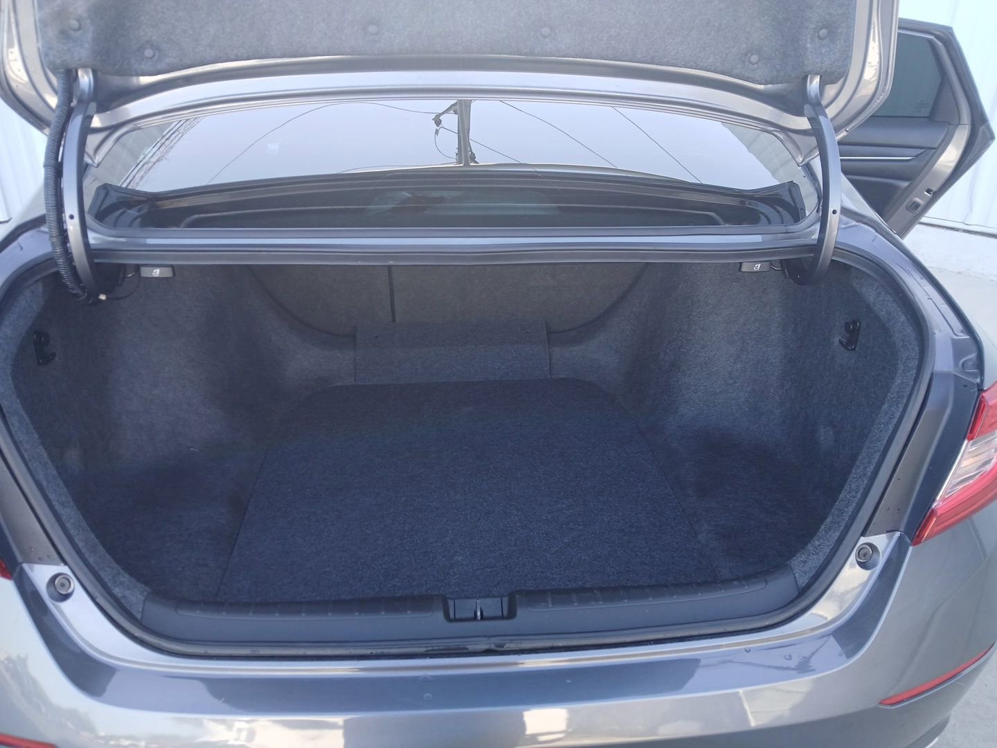 Used 2020 Honda Accord Sport image 13