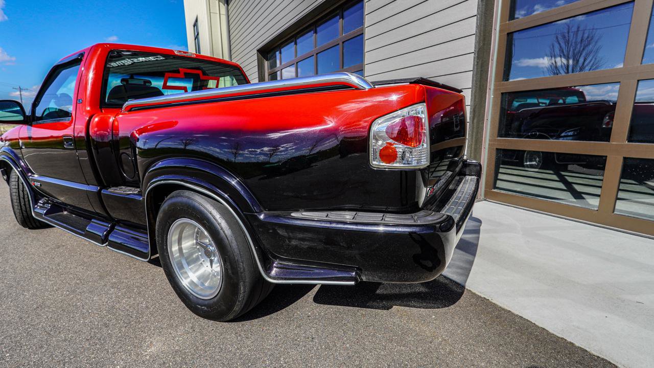 Used 1997 Chevrolet S10 Pickup LS w/ Preferred Equipment Group RWD image 37