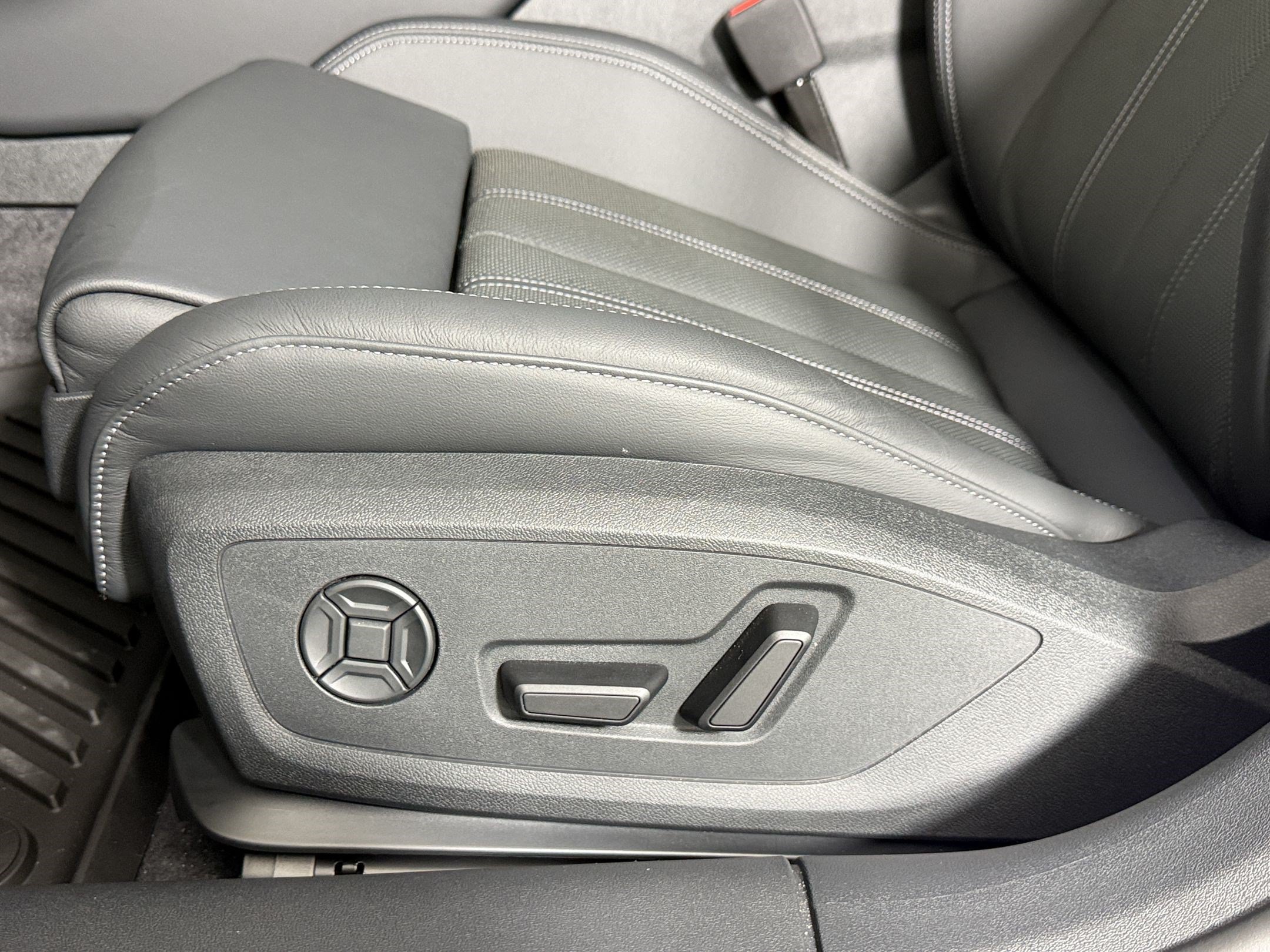 Used 2025 Audi A5 2.0T Premium Plus AWD/4WD image 12