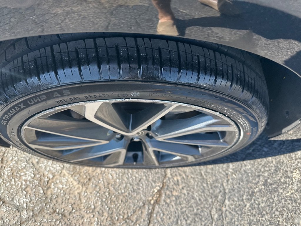 Used 2021 Toyota Corolla SE w/ SE Premium Package image 6