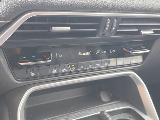 Used 2024 MAZDA CX-90 Plug-In Hybrid w/ Preferred AWD/4WD image 21