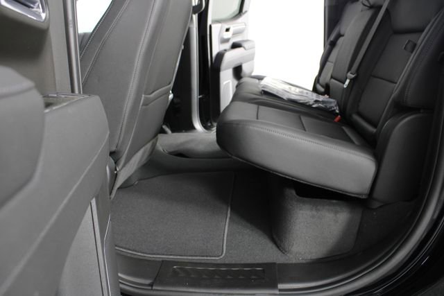 New 2026 GMC Sierra 1500 SLT image 19