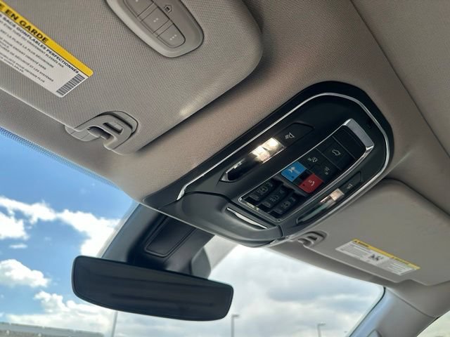 Used 2023 Jeep Wagoneer L Series III w/ Premium Group I AWD/4WD image 27