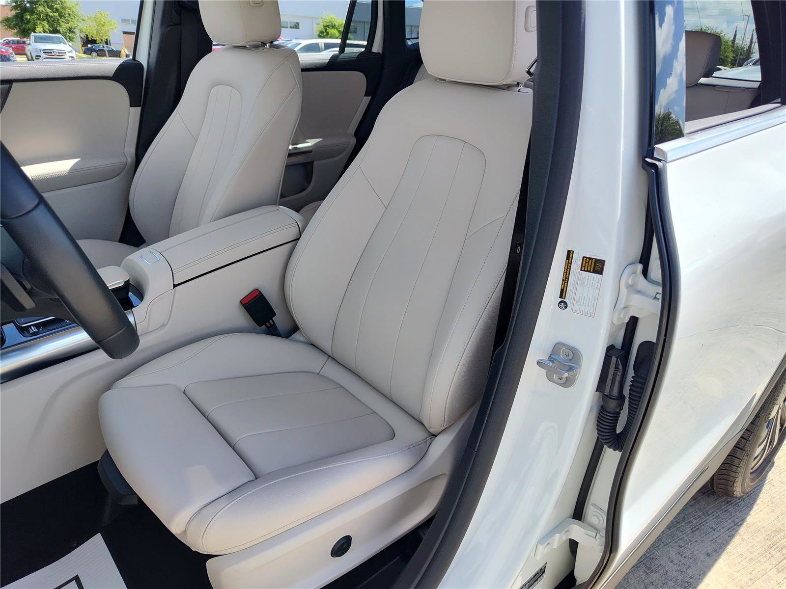 Used 2023 Mercedes-Benz GLA 250 image 17