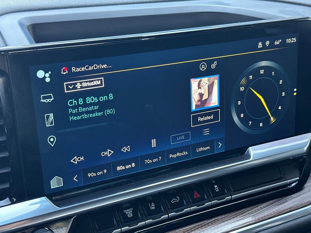 Used 2024 Chevrolet Silverado 3500 LT w/ Convenience Package image 16