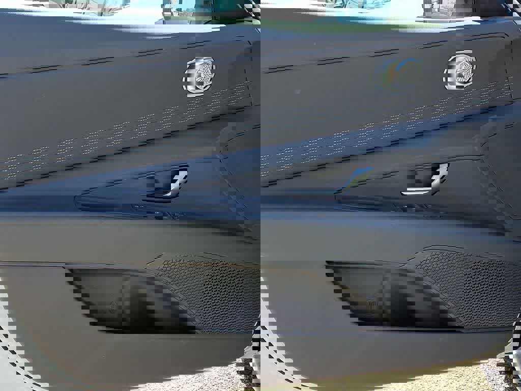 Used 2025 Hyundai Elantra SEL image 11