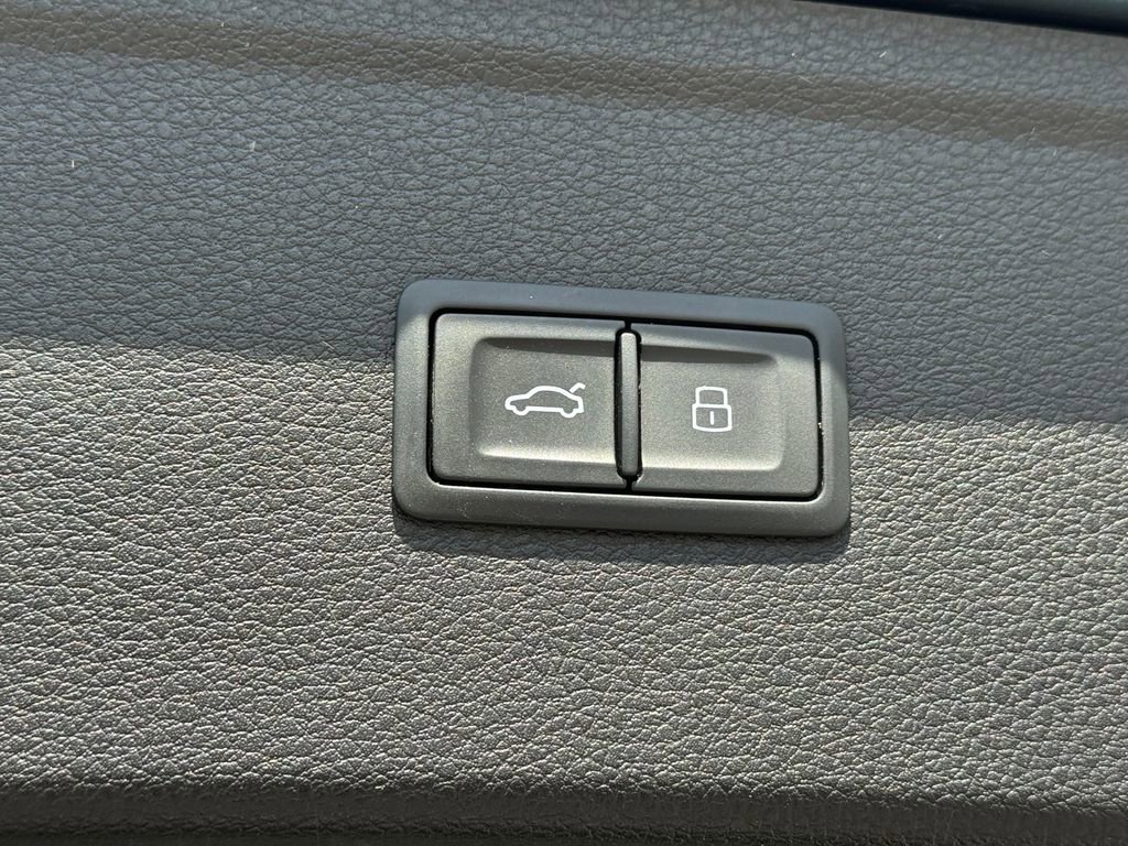 Used 2018 Audi Q5 Prestige image 16