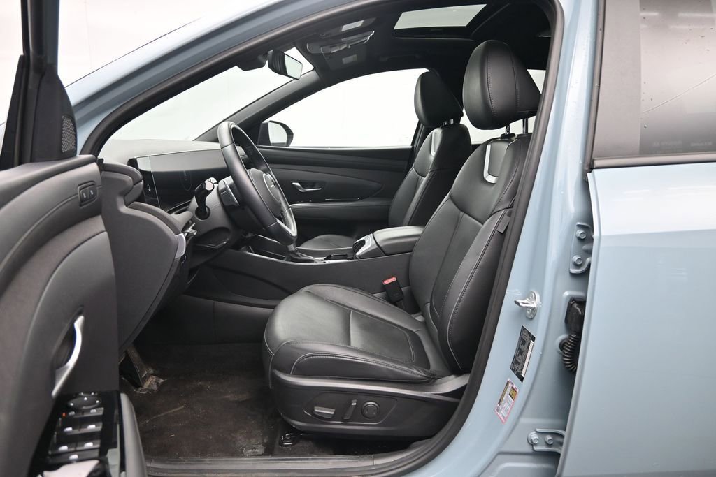 Certified 2025 Hyundai Santa Cruz Limited AWD/4WD image 23