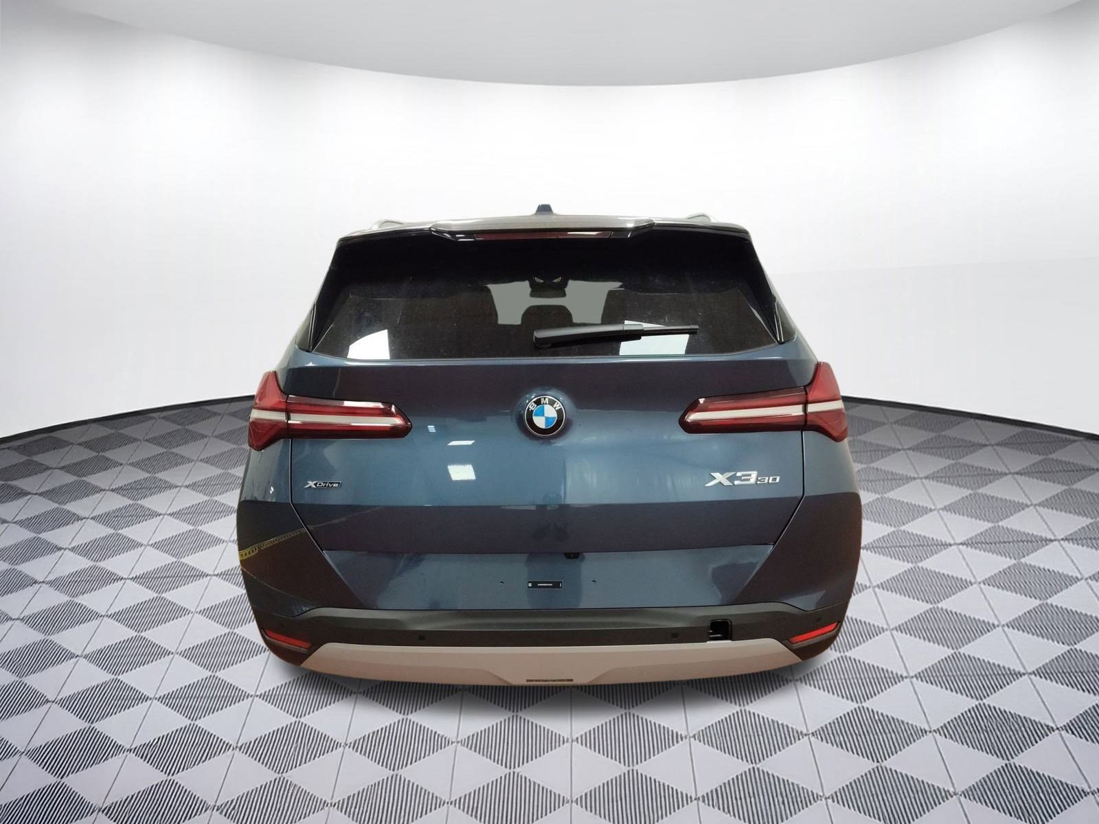 Used 2026 BMW X3 xDrive30 w/ Convenience Package image 9