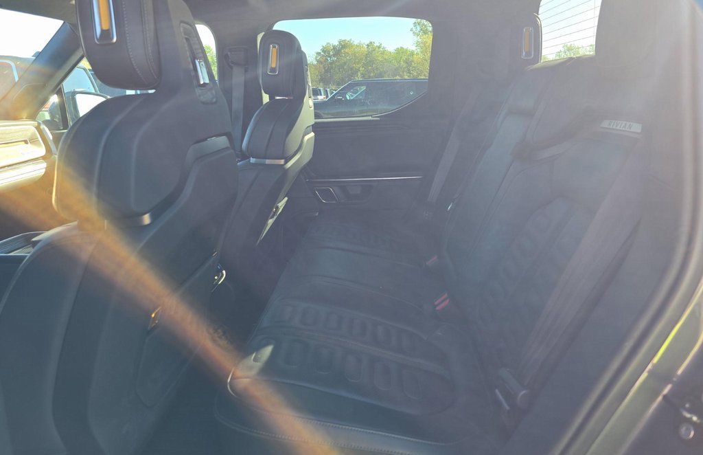 Used 2022 Rivian R1T Adventure image 13