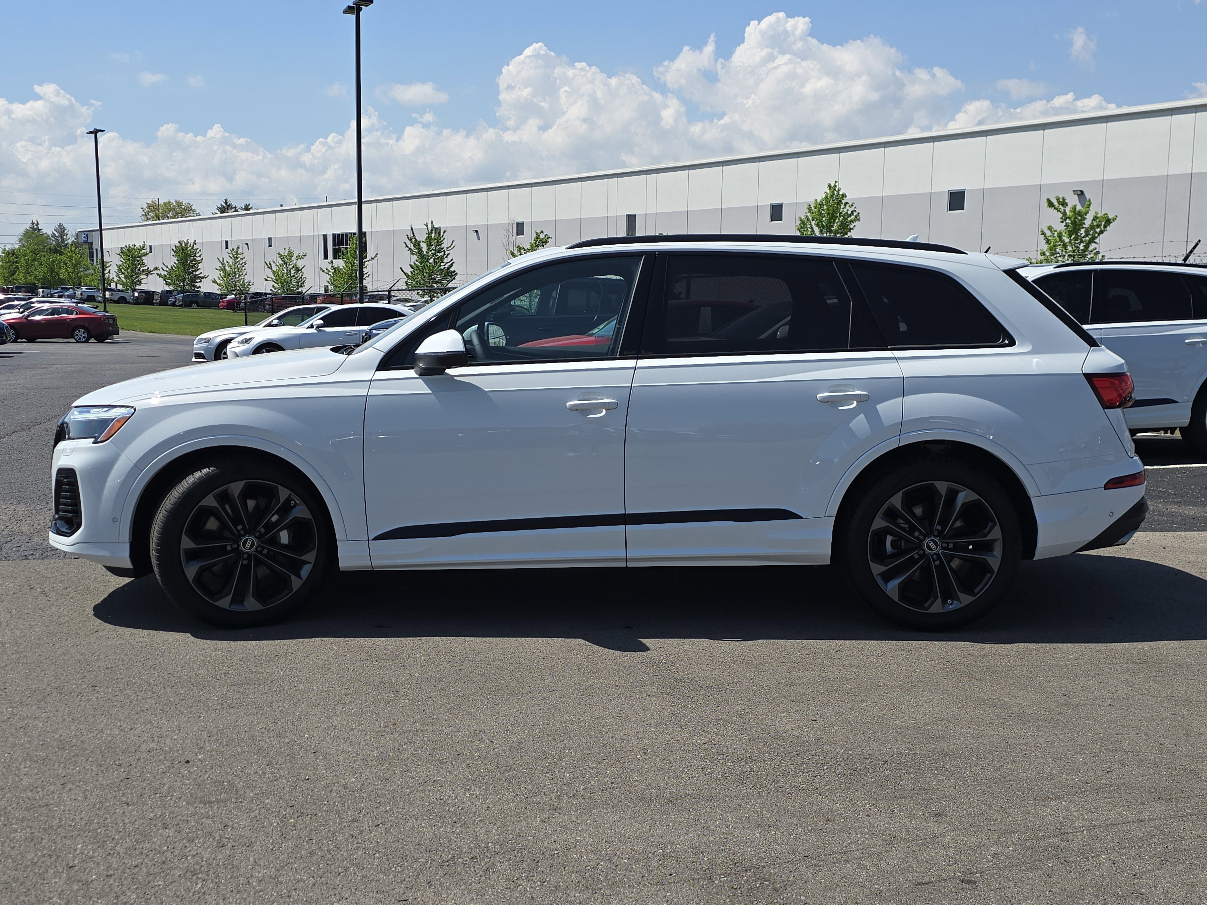 New 2026 Audi Q7 3.0T Premium Plus image 4