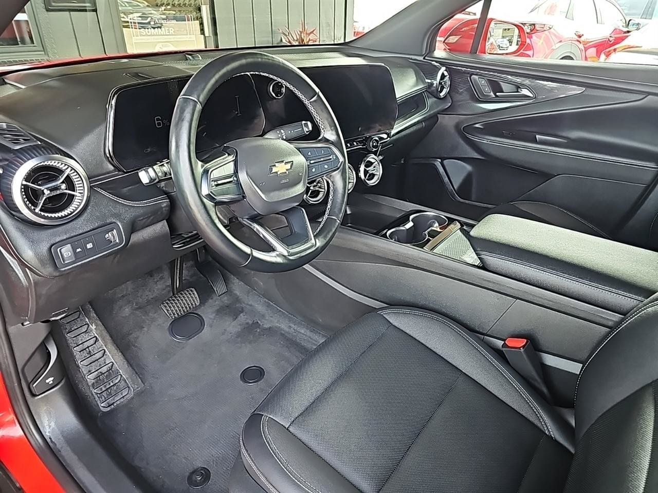 Used 2024 Chevrolet Blazer EV LT AWD/4WD image 10
