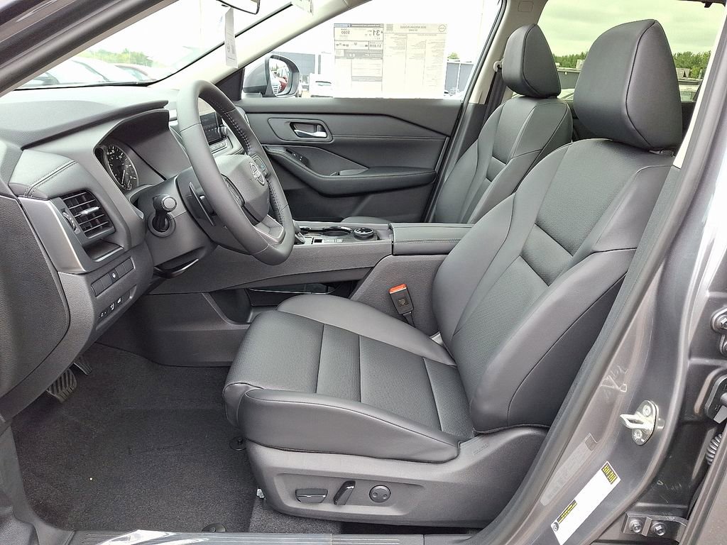 New 2026 Nissan Rogue SV w/ SV Premium Package image 10