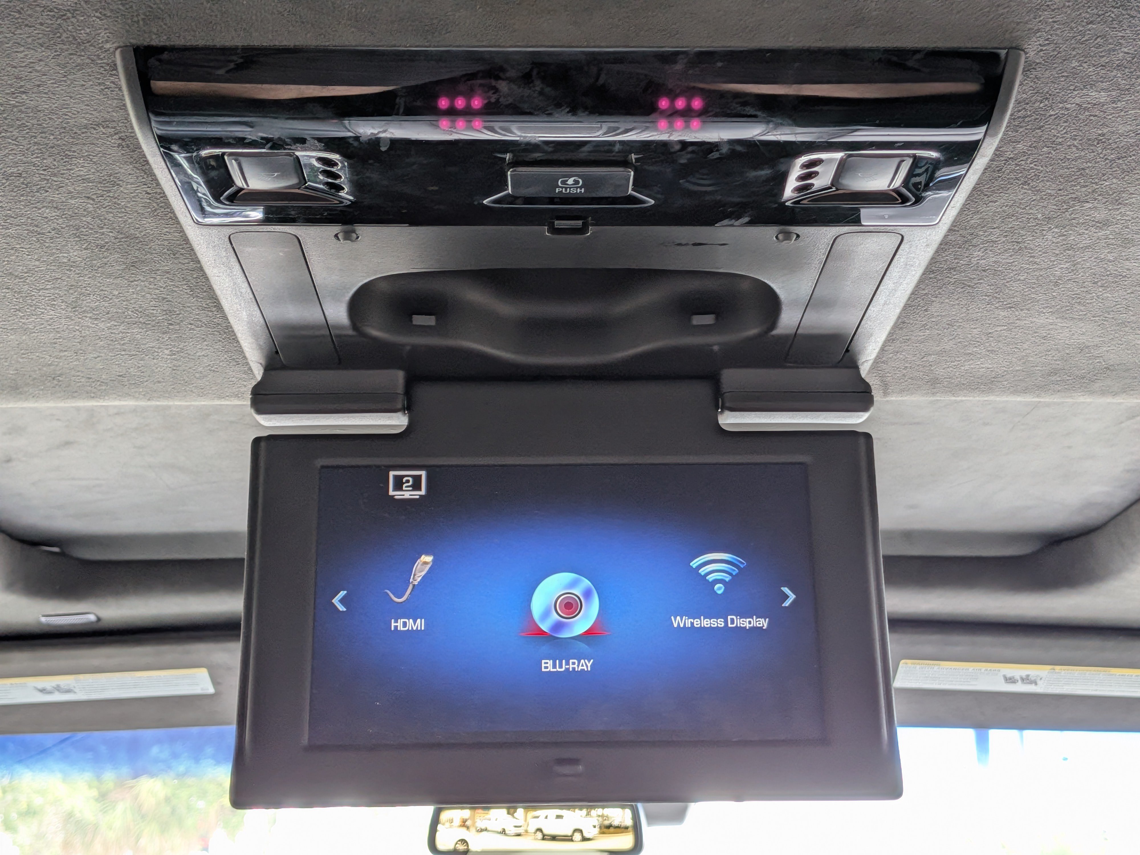 Certified 2019 Cadillac Escalade Platinum AWD/4WD image 20