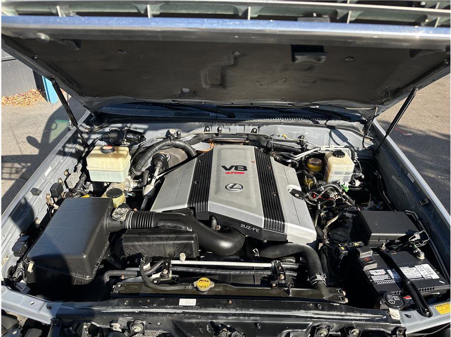 Used 2005 Lexus LX 470 4WD image 31