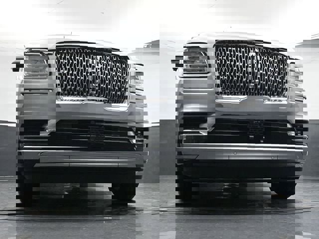 Used 2021 Lincoln Navigator Reserve AWD/4WD image 29