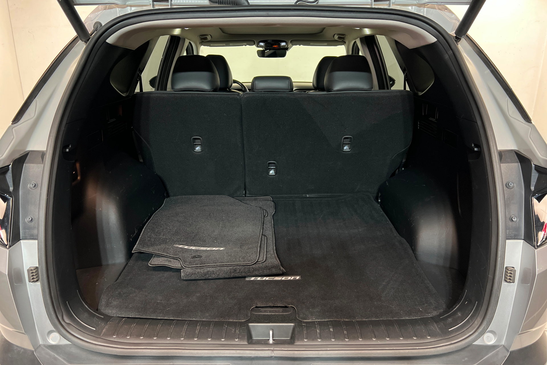 Used 2023 Hyundai Tucson Limited AWD/4WD image 24