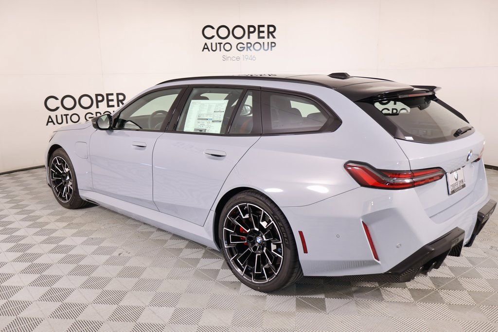 New 2026 BMW M5 Touring image 23