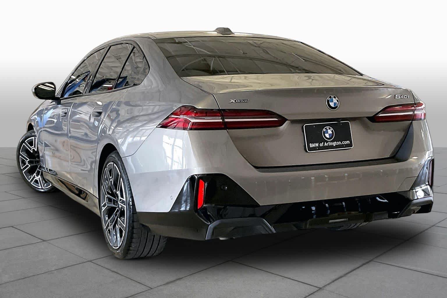 Used 2024 BMW 540i xDrive w/ Premium Package AWD/4WD image 11