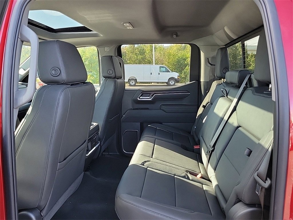 New 2026 GMC Sierra 1500 SLT w/ SLT Premium Package image 13
