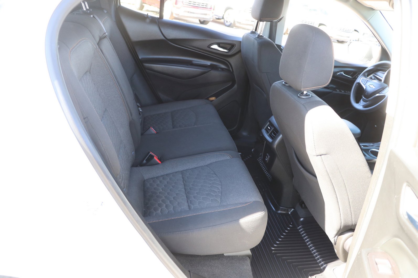 Used 2020 Chevrolet Equinox LT FWD image 30