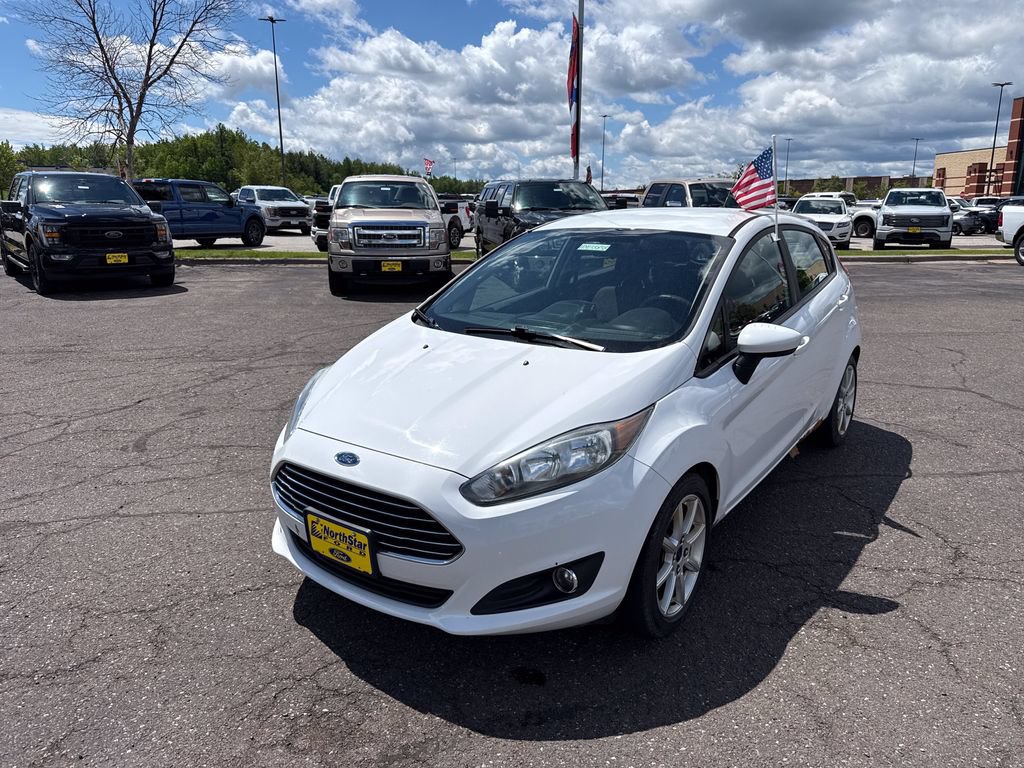 Used 2017 Ford Fiesta SE w/ Equipment Group 201A FWD image 3