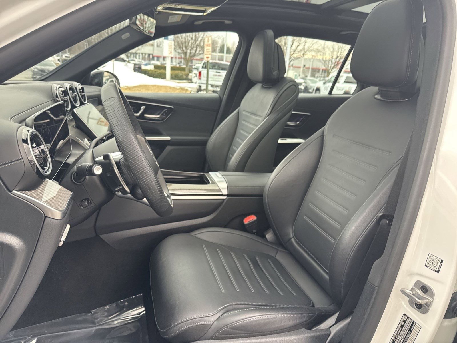 Used 2025 Mercedes-Benz GLC 43 AMG 4MATIC image 12