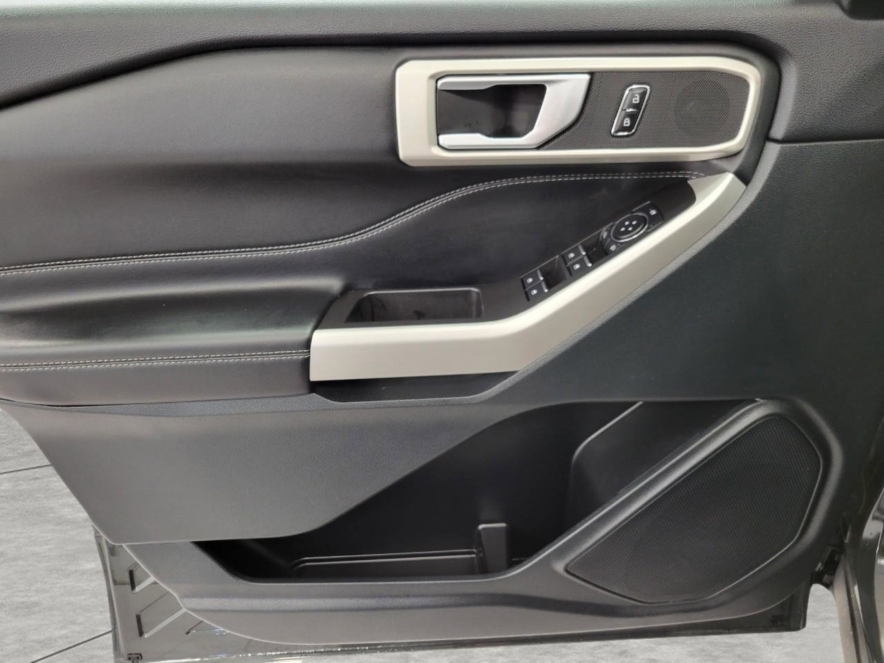 Used 2023 Ford Explorer XLT w/ Equipment Group 202A image 24