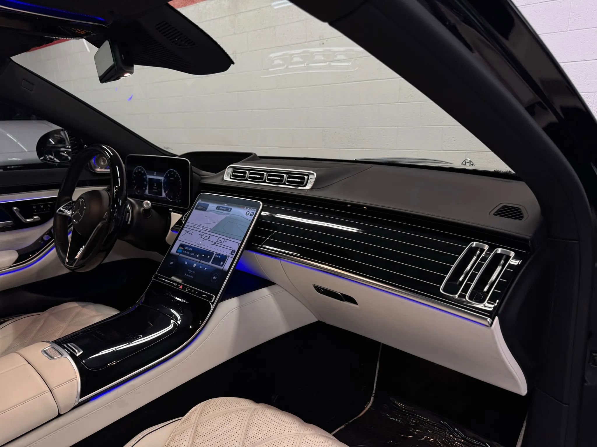 Used 2023 Mercedes-Benz Maybach S 680 S 680 4MATIC Sedan 4D w/ Manufaktur Leather Package image 74