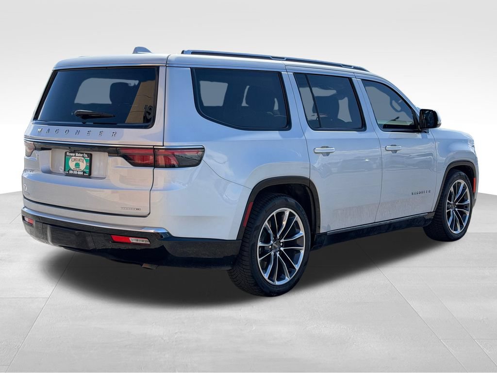Used 2022 Jeep Wagoneer Series III w/ Premium Group I AWD/4WD image 6