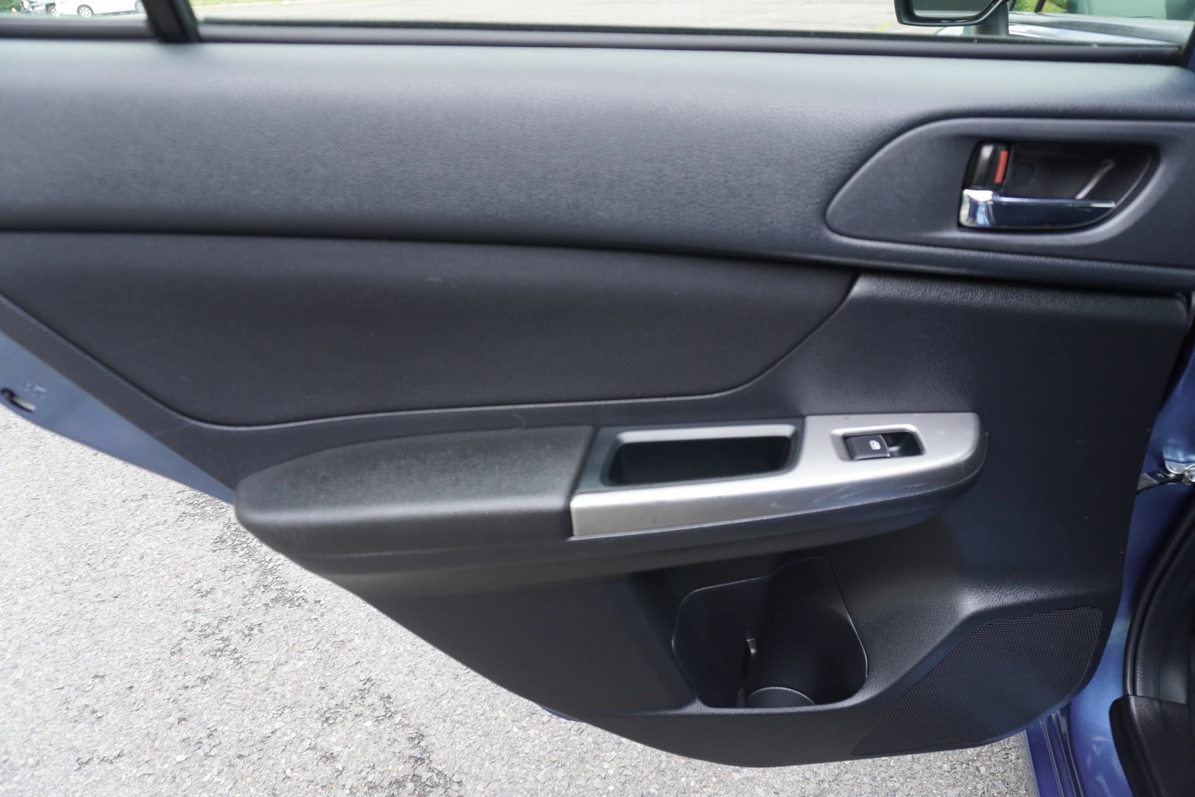 Used 2015 Subaru Impreza 2.0i Premium AWD/4WD image 14