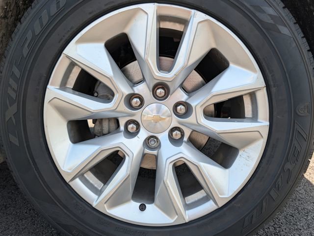 Used 2021 Chevrolet Silverado 1500 Custom AWD/4WD image 9