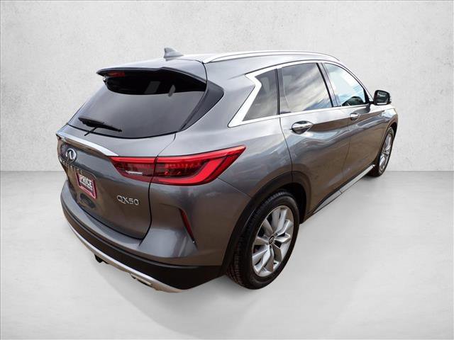 Used 2020 INFINITI QX50 Luxe w/ Navigation Package video 3