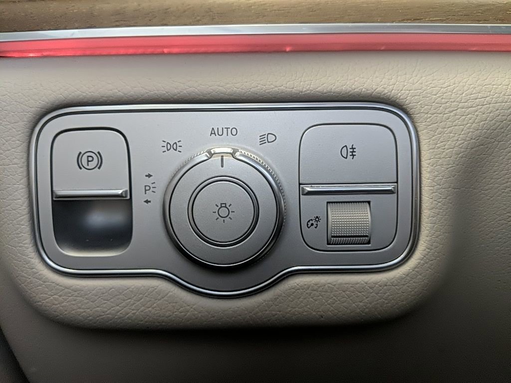 Used 2022 Mercedes-Benz GLS 450 4MATIC image 29