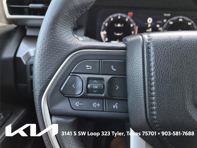 Used 2025 Toyota 4Runner TRD Off-Road Premium AWD/4WD image 30
