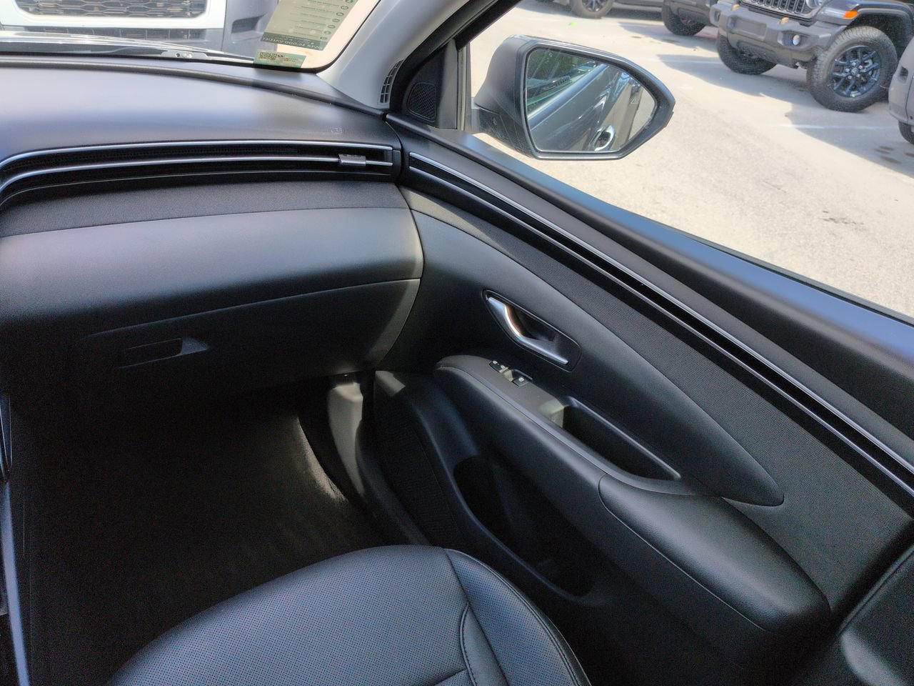 Used 2023 Hyundai Tucson SEL w/ Convenience Package image 17