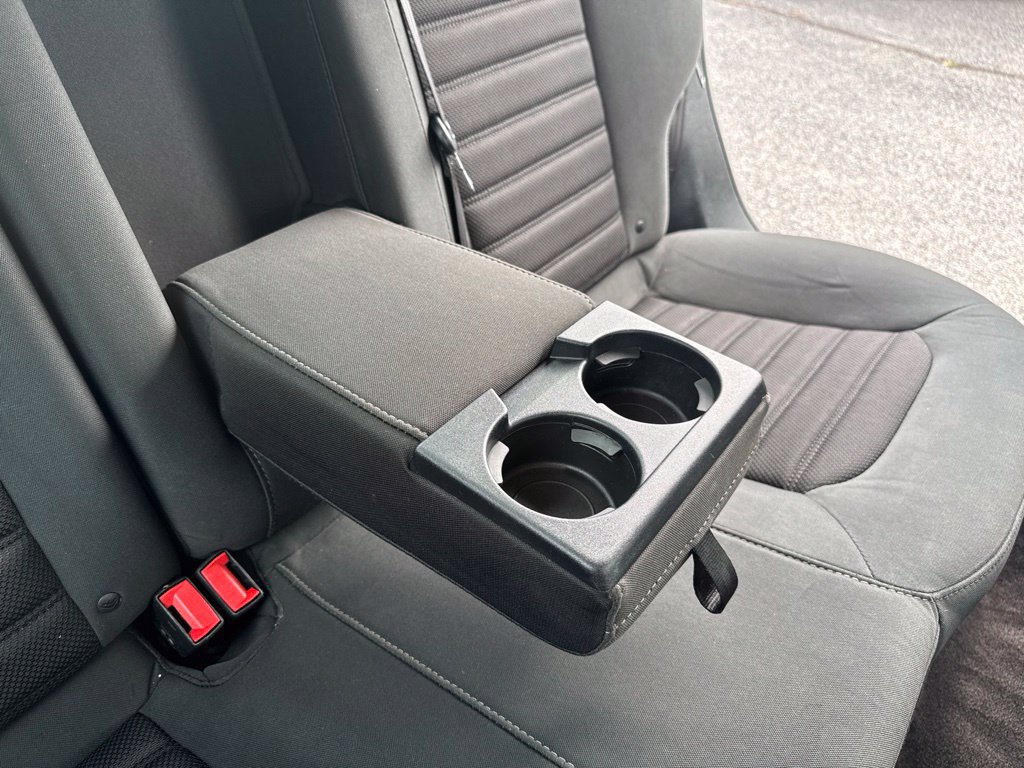 Used 2018 Ford Fusion SE FWD image 32