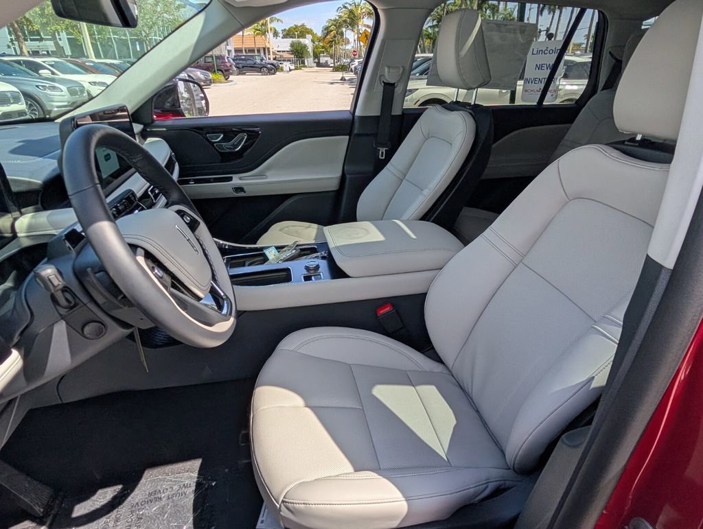 New 2026 Lincoln Aviator 2WD image 11