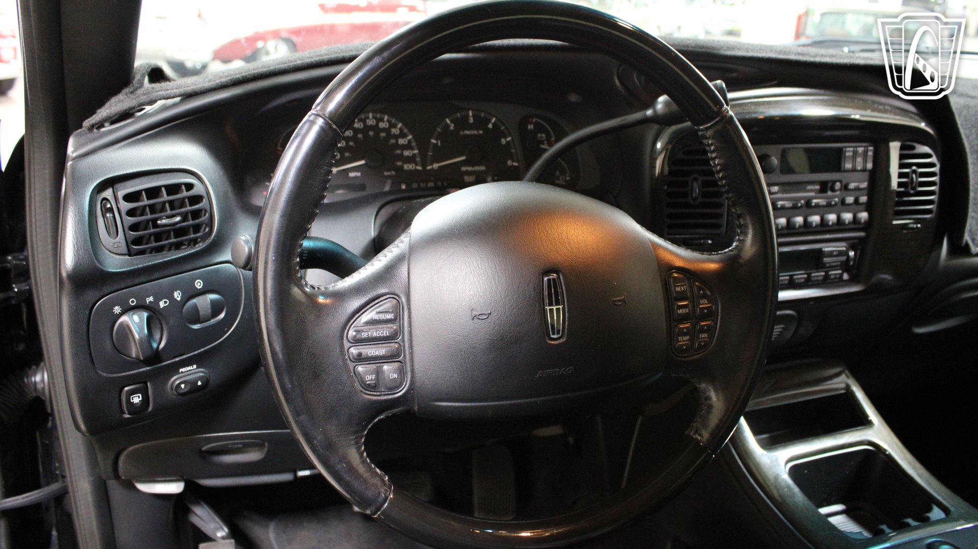 Used 2002 Lincoln Blackwood RWD image 11
