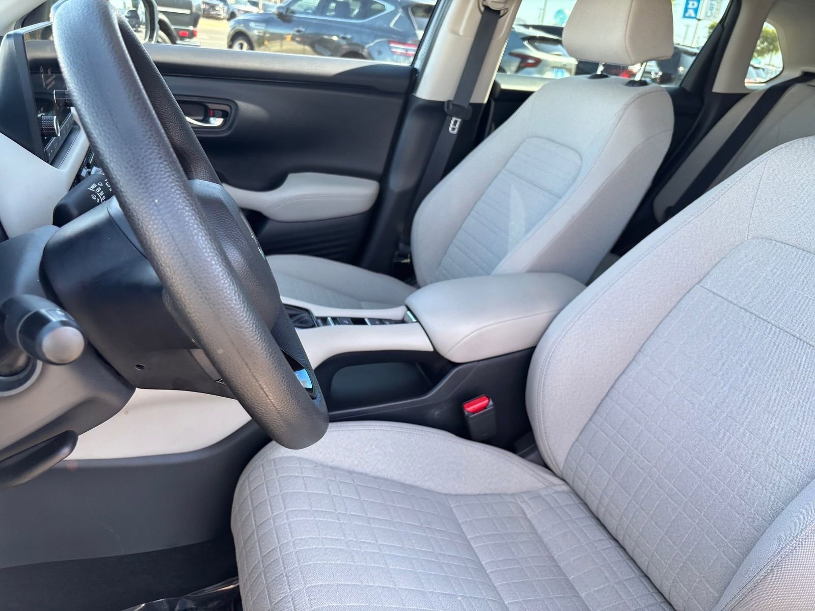 Used 2023 Honda HR-V LX image 22