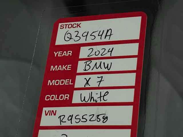 Used 2024 BMW X7 xDrive40i w/ M Sport Package image 43